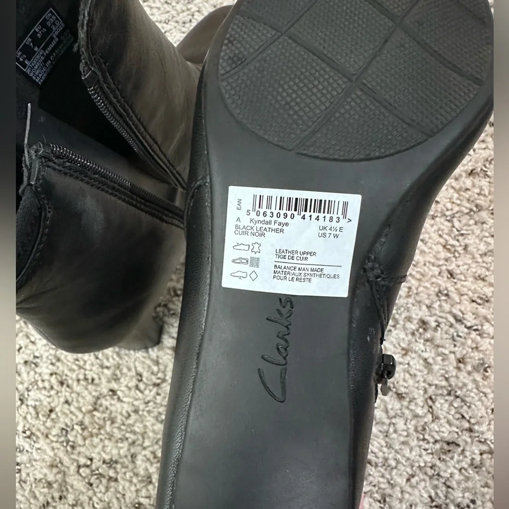 Clarks Kyndall Fae Ankle Bootie in Black Leather - Picture 6 of 7